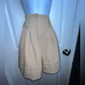 Express Women’s 0 Tan High Waisted Paperbag Pleated Dressy Shorts XXS Classic